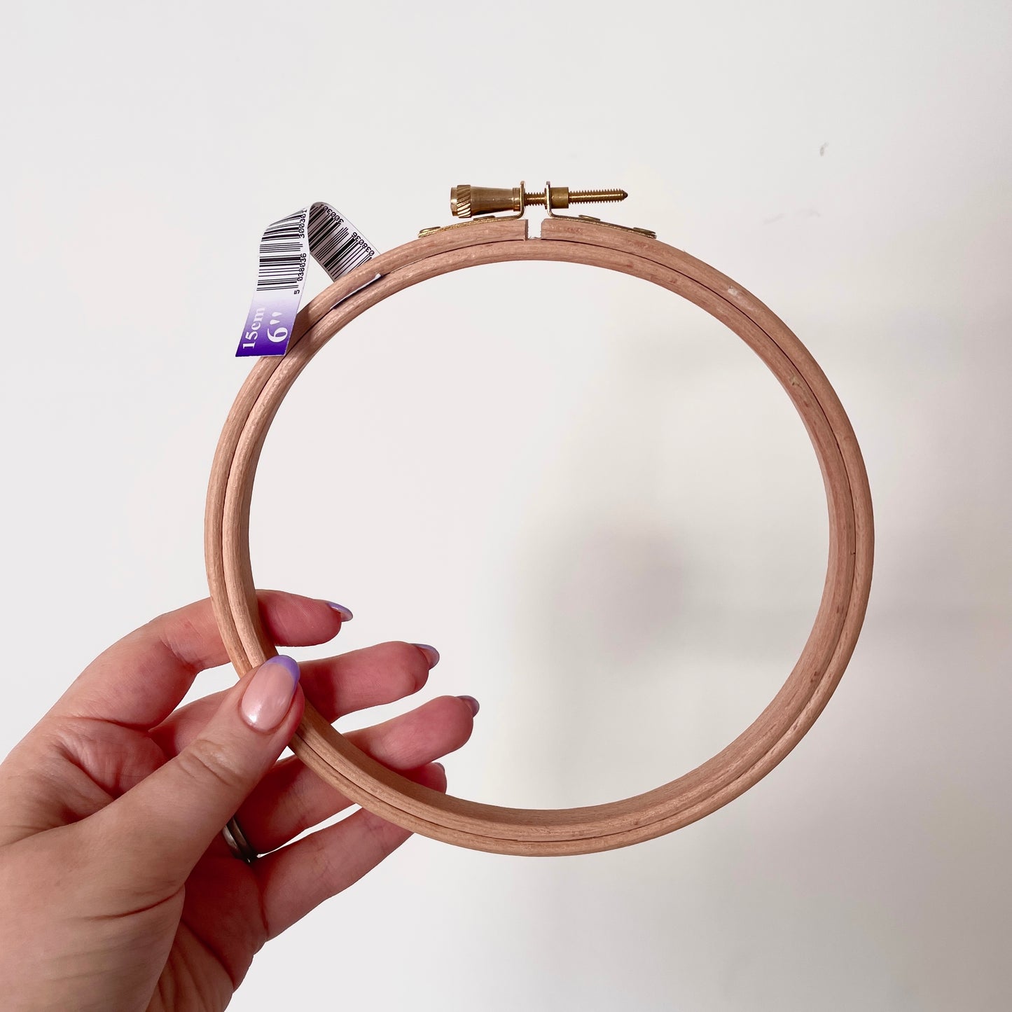 Embroidery Hoop | Hardwood & Plastic